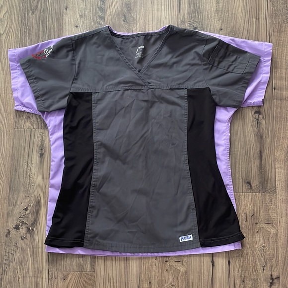 Scrub Shirt Small - Picture 4 of 4